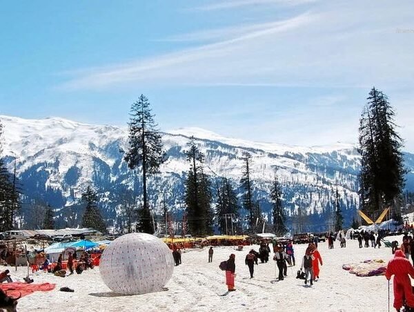 Manali tour package for family