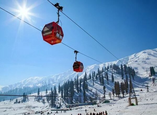 Kashmir tour package offers